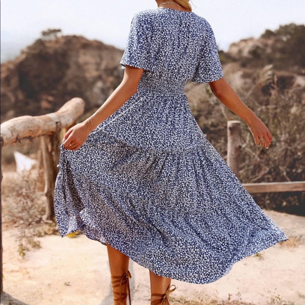 Floral print ruffle hem maxi dress - Picture 4 of 4